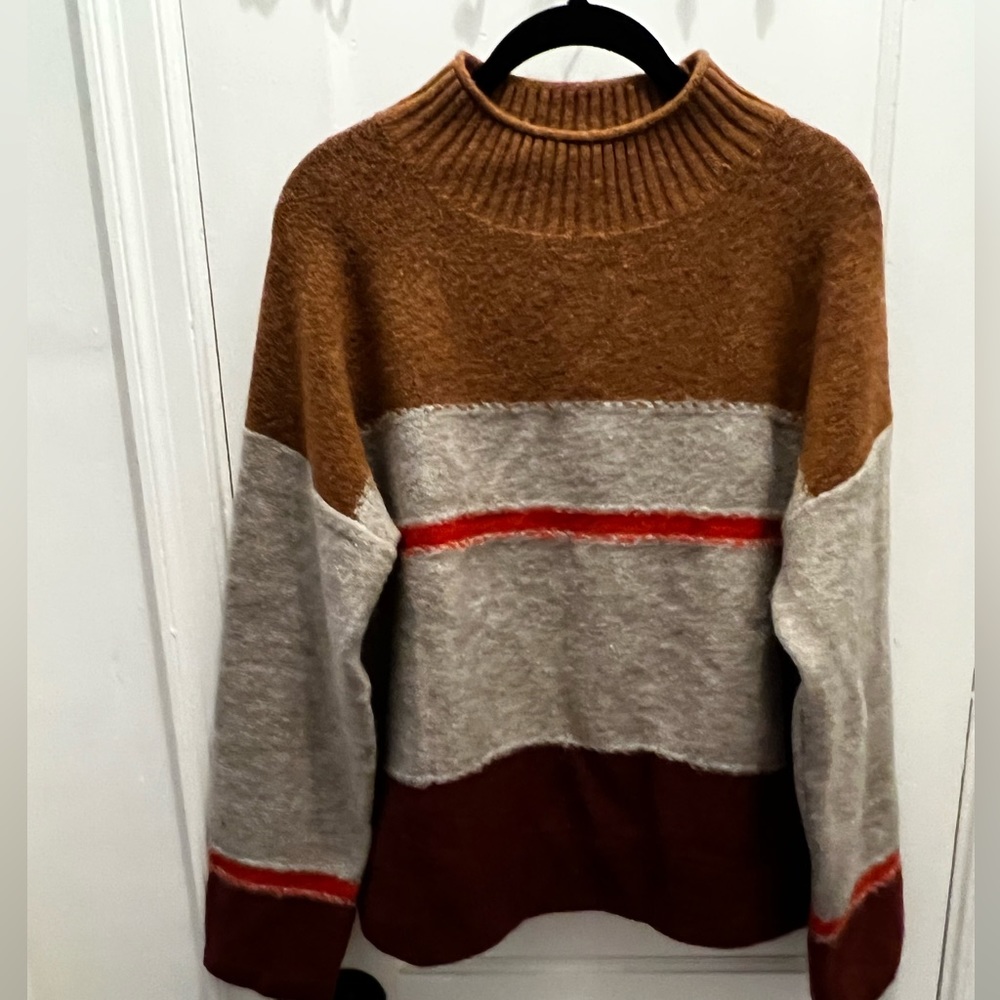 Universal thread will stripped sweater